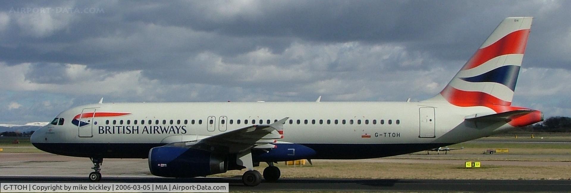 G-TTOH, 2003 Airbus A320-232 C/N 1993, taxi to gate