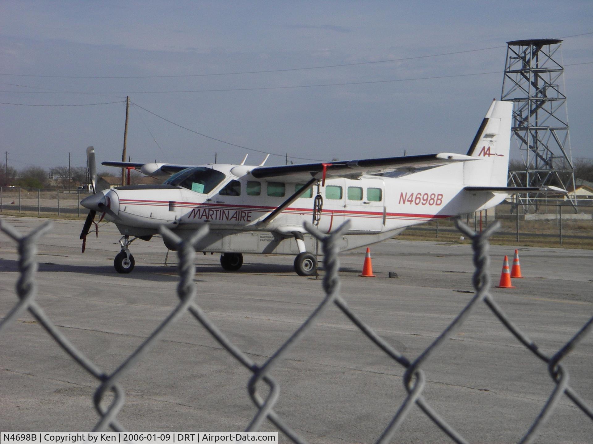 N4698B, 1989 Cessna 208B C/N 208B0175, 1/9/06 in Del Rio, TX