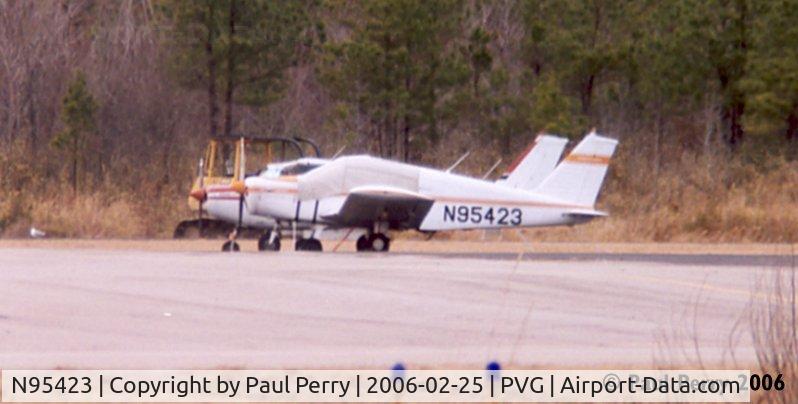 N95423, 1969 Piper PA-28-140 C/N 28-25941, So far from the terminal, it looked almost like exile
