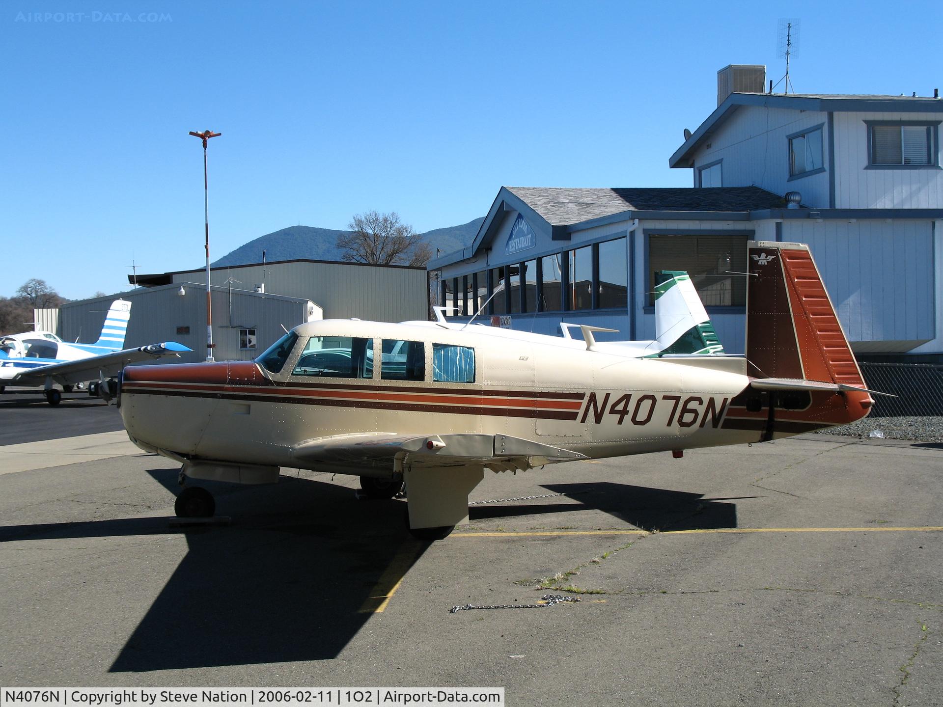 N4076N, 1968 Mooney M20F Executive C/N 680172, 1968 Mooney M20F at Lampson Field (Lakeport), CA