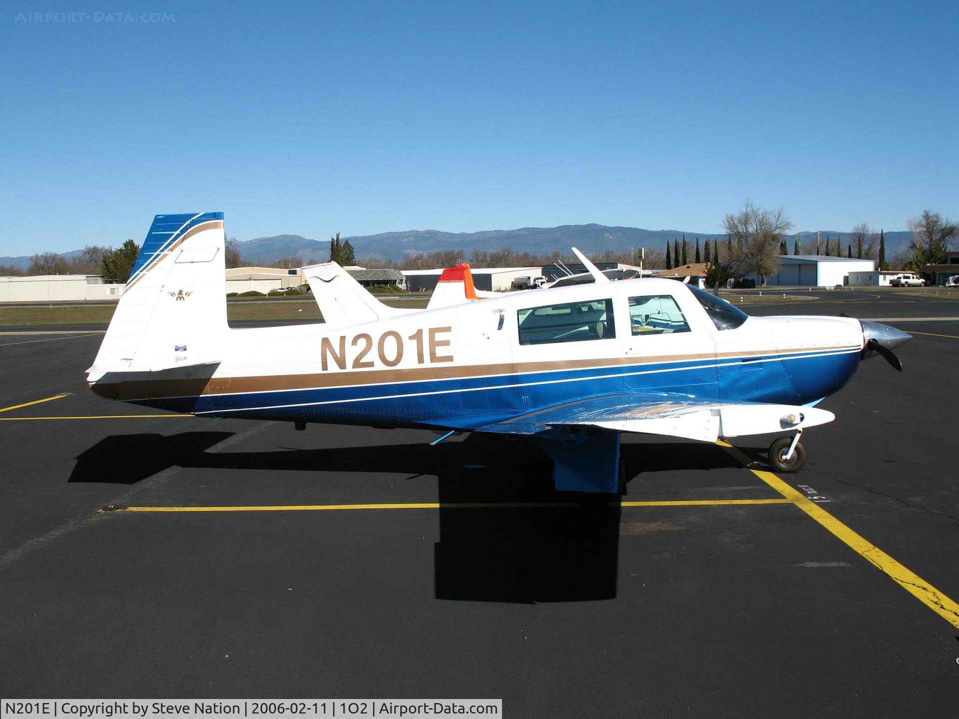 N201E, 1979 Mooney M20J 201 C/N 24-0912, 1979 Mooney M20J at Lampson Field (Lakeport), CA