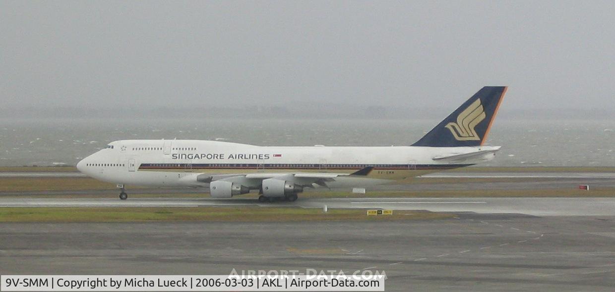 9V-SMM, 1992 Boeing 747-412 C/N 26547, Taxiing to the runway for departure