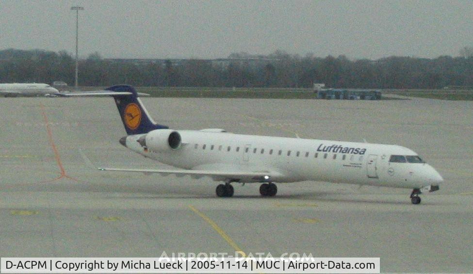 D-ACPM, 2003 Bombardier CRJ-701ER (CL-600-2C10) Regional Jet C/N 10080, A frosty morning in Munich