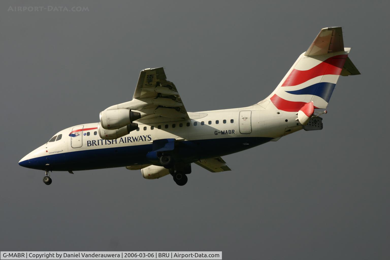 G-MABR, 1984 British Aerospace BAe.146-100 C/N E1015, short to land on rnw 25L , before snow