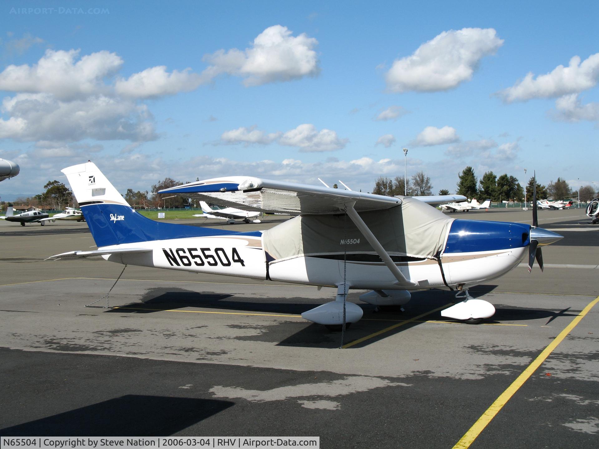 N65504, Cessna 182T Skylane C/N 18281452, JWA Enterprises 2004 Cessna 182T at Reid-Hillview Airport (San Jose), CA
