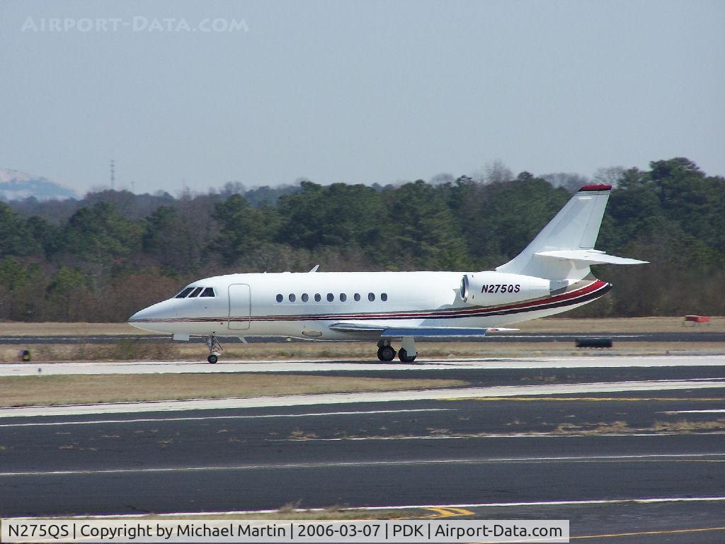 N275QS, 1998 Dassault Falcon 2000 C/N 75, Departing PDK on 2R