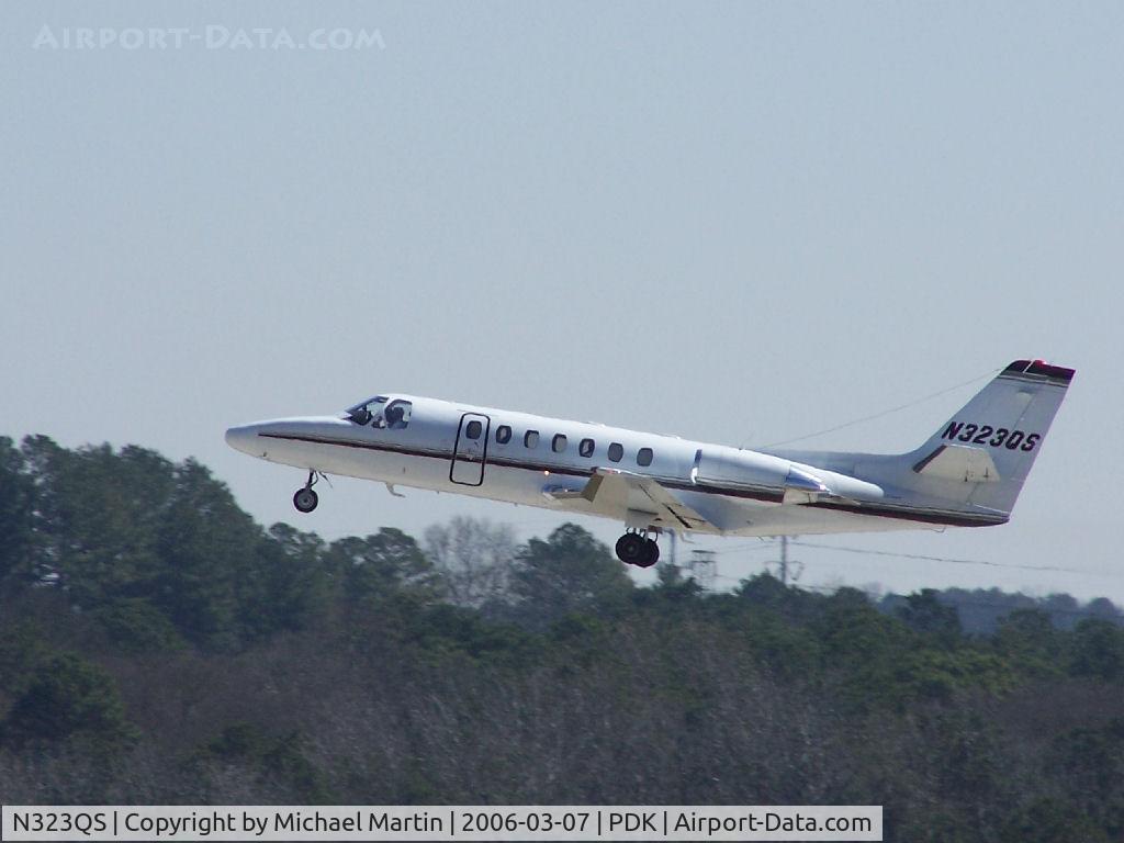 N323QS, 2007 Cessna 680 Citation Sovereign C/N 680-0134, Departing PDK - Starting to rotate gear.