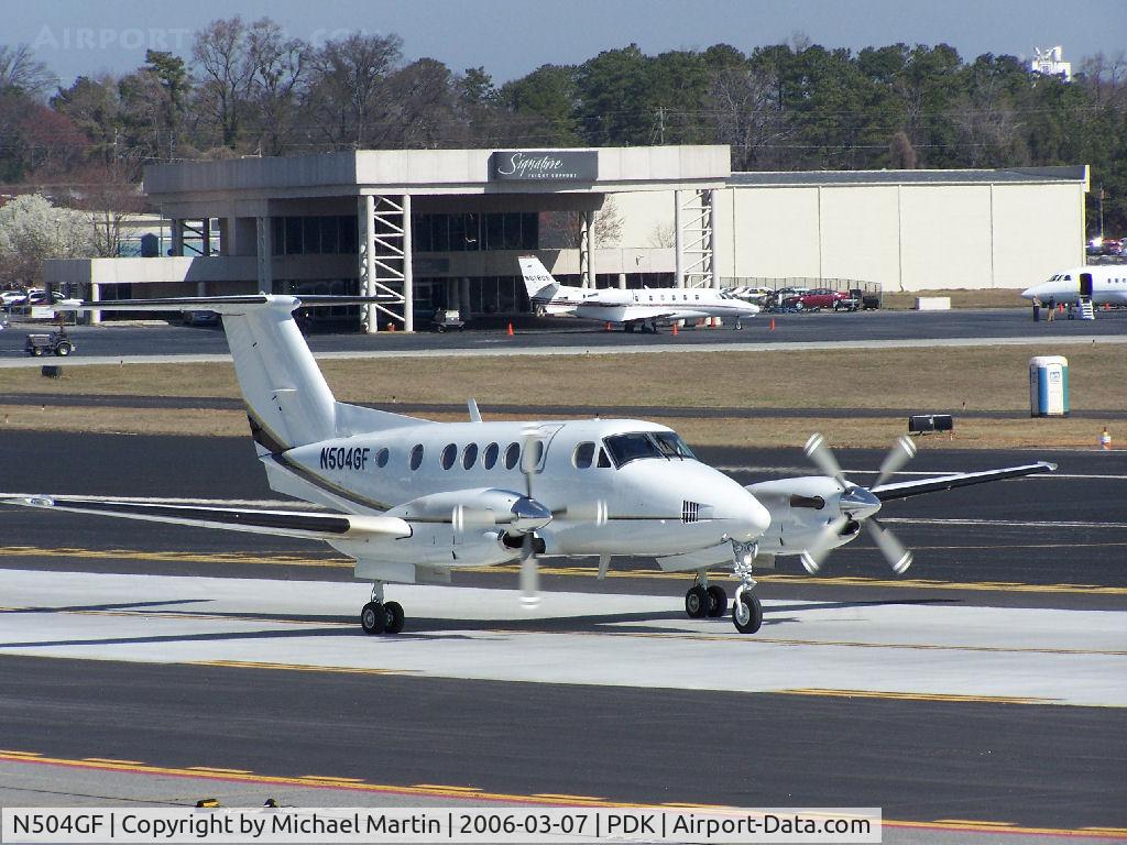 N504GF, 1983 Beech B200 King Air C/N BB-1156, Taxing to Runway 2R - Waffle House Owner