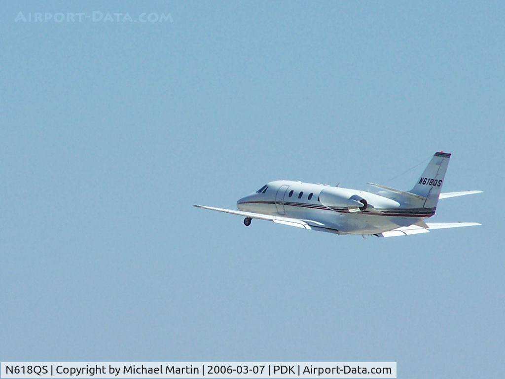 N618QS, 2004 Cessna 560XLS Citation Excel C/N 560-5506, Leaving PDK in a hurry!
