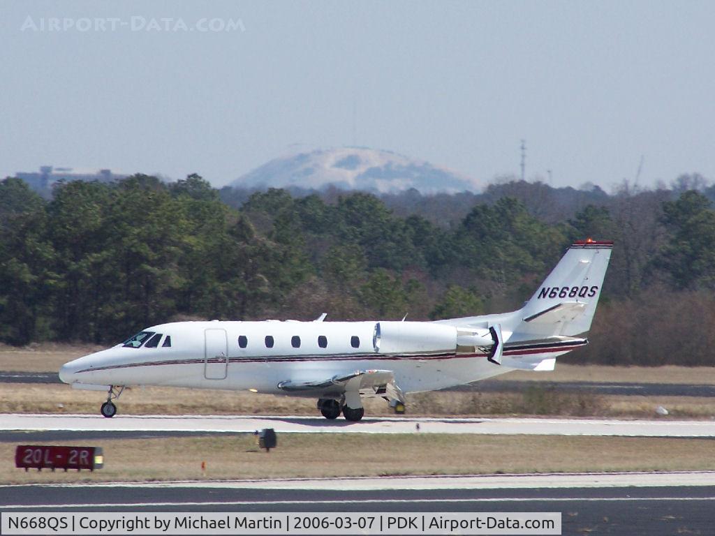N668QS, 2002 Cessna 560XL Citation Excel C/N 560-5268, Landing PDK on 2R
