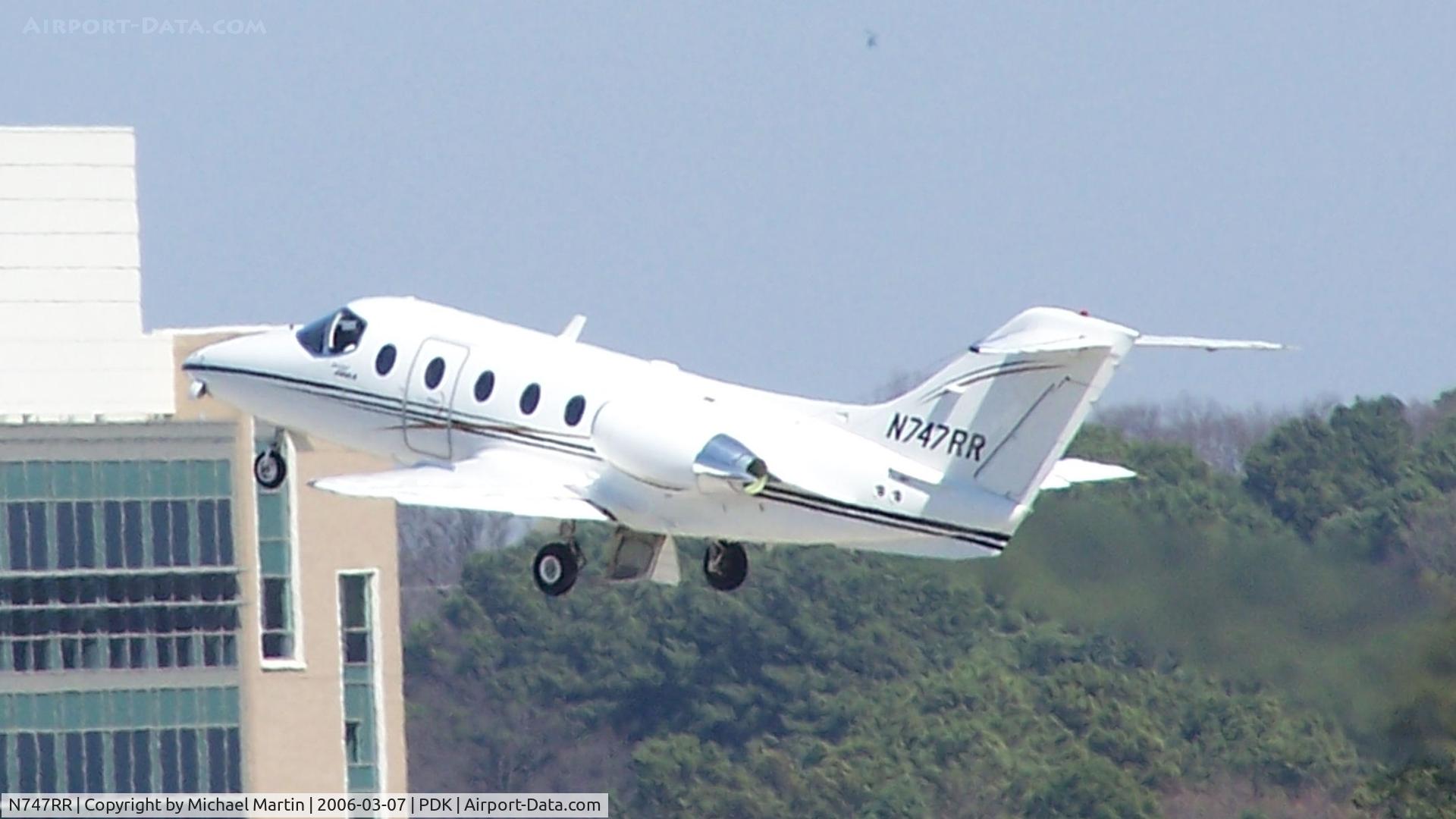 N747RR, 1994 Beech 400A Beechjet C/N RK-95, Leaving PDK in a hurry!