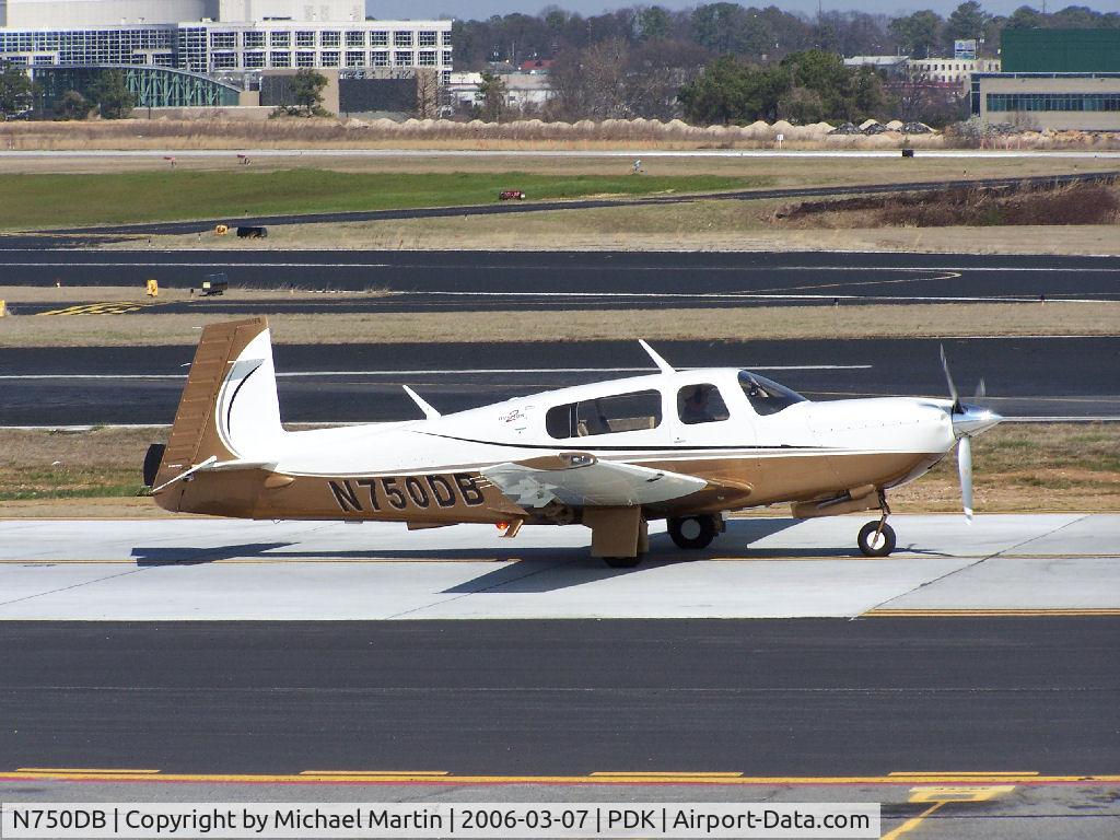 N750DB, 2005 Mooney M20R Ovation C/N 29-0355, Syndicated talk show host Neil Boortz departing Atlanta