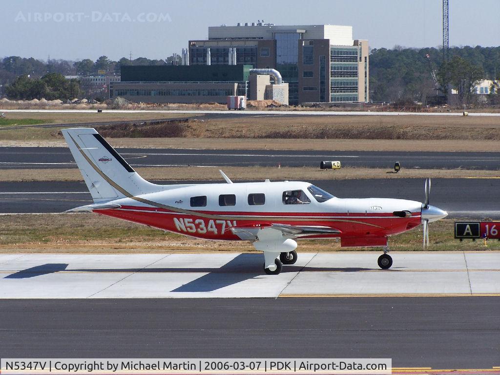 N5347V, Piper PA-46-500TP C/N 4697126, Taxing to Runway 2R