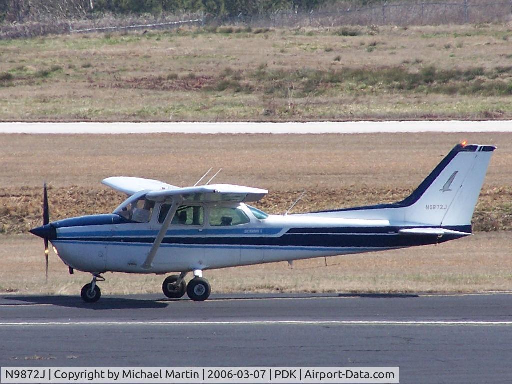 N9872J, 1980 Cessna 172N C/N 17273944, Aviation Atlanta student taxing.