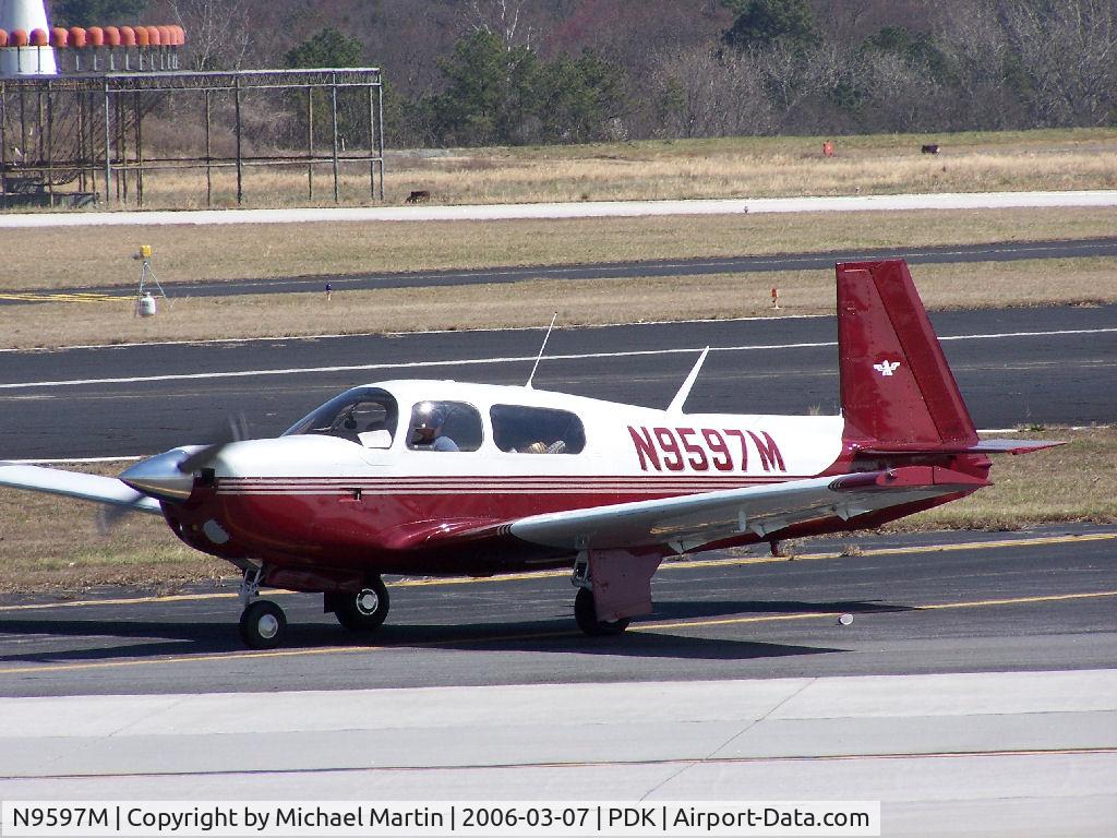 N9597M, 1966 Mooney M20F Executive C/N 670174, Taxing back from flight