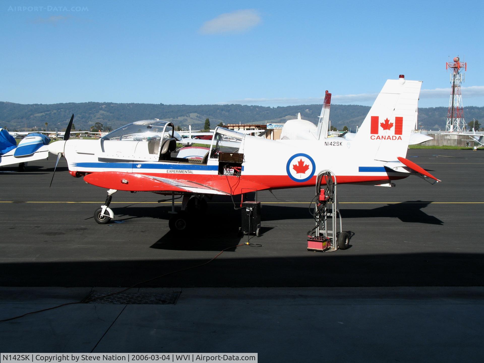 N142SK, 1994 Moravan Z142C C/N 0562, 1994 Moravan Z142C in Canadian AF colors at Watsonville, CA