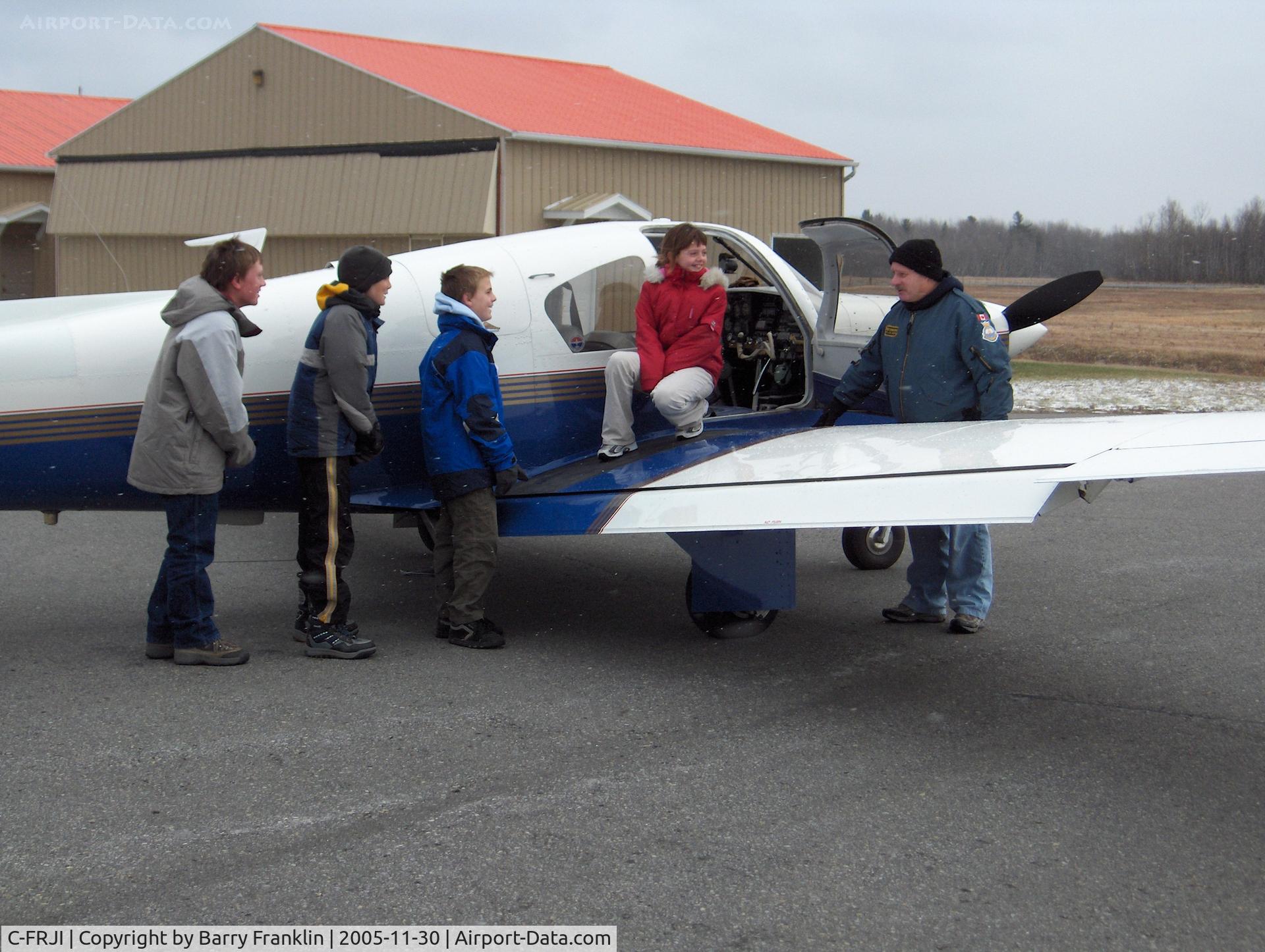 C-FRJI, 1964 Mooney M20C Ranger C/N 2777, Young Eagles Briefing