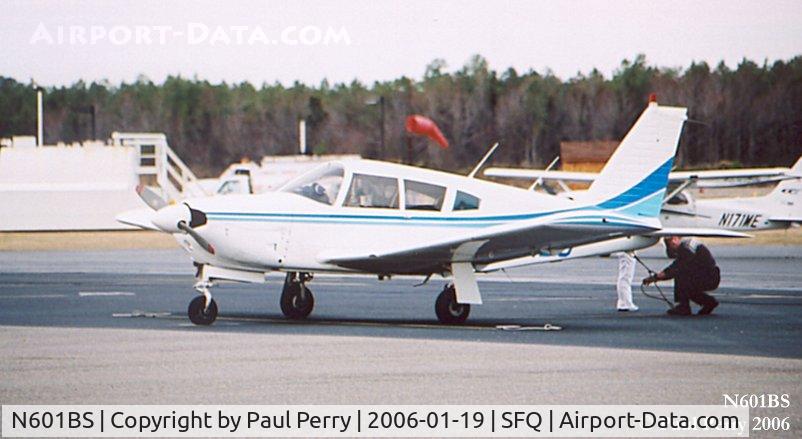 N601BS, 1970 Piper PA-28R-200 Cherokee Arrow C/N 28R-35798, After a quick stop at the fuel pit, tying her down for the night