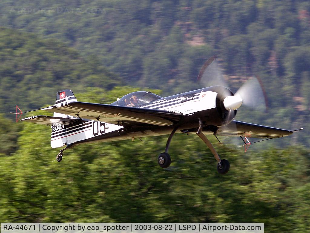 RA-44671, Sukhoi Su-26 C/N Not found RA-44671, Departing for a display-taining-flight