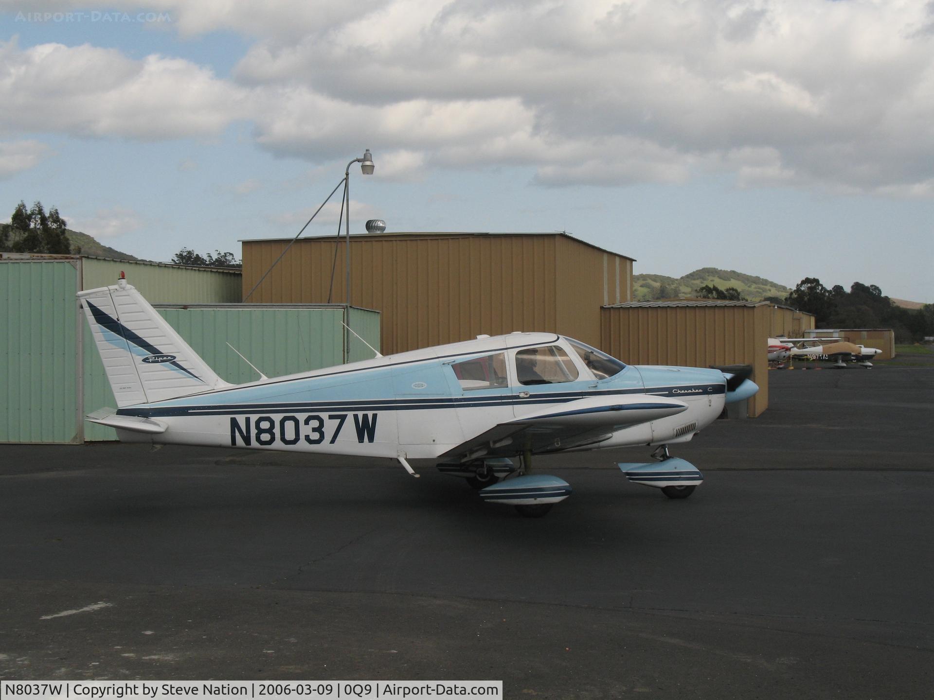 N8037W, 1965 Piper PA-28-180 C/N 28-2104, 1965 Piper PA-28-180 taxies out at Sonoma Airpark, CA
