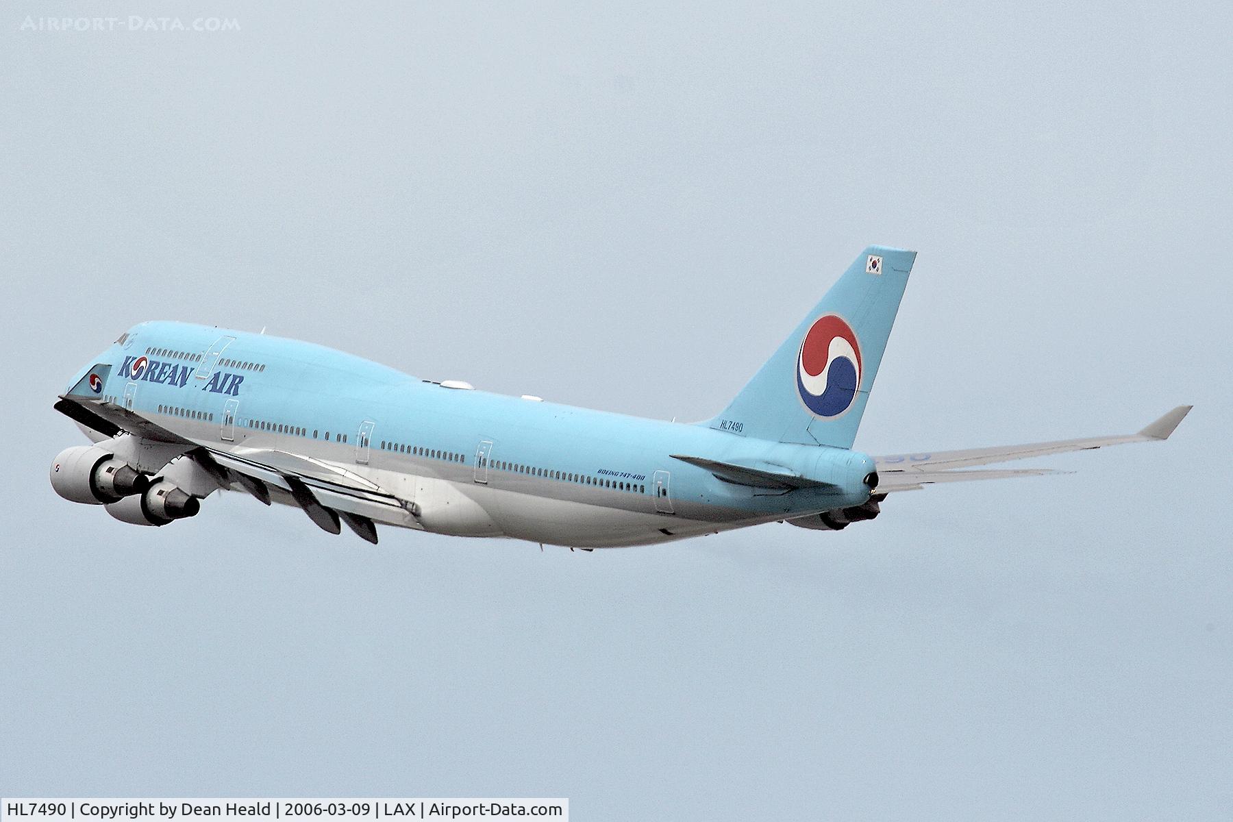 HL7490, 1994 Boeing 747-4B5 C/N 27177, Korean Air HL7490 (747-4B5) -FLT KAL18 - departing LAX RWY 25R enroute to Seoul, Korea (Incheon International Airport - RKSI).