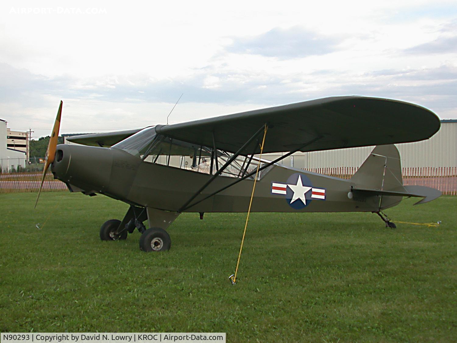 N90293, 1981 Wag-Aero CUBy L21B-135 C/N 690, N90293 KROC during the 2004 airshow.