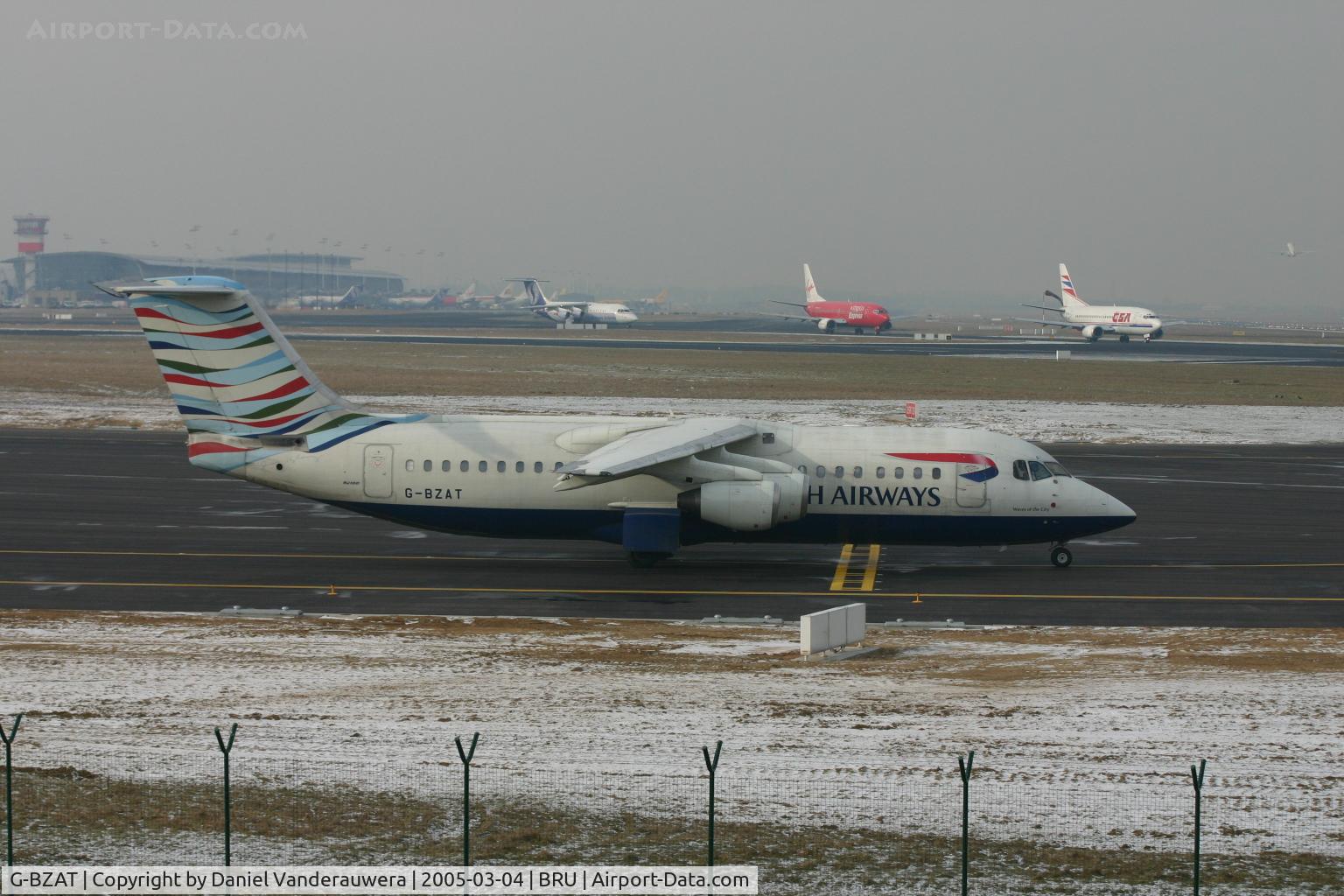 G-BZAT, 1997 British Aerospace Avro 146-RJ100 C/N E3320, queueing to take off