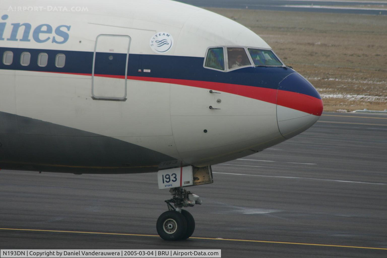 N193DN, 1997 Boeing 767-332 C/N 28450, good bye !
