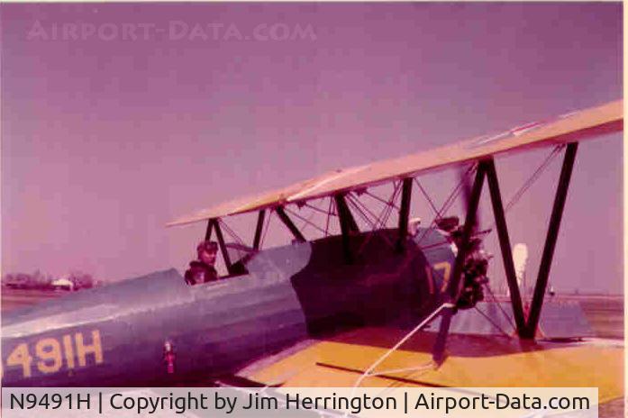 N9491H, 1943 Boeing E75 C/N 75-8547, Johnny Dorr Ag School, Marigold, MS