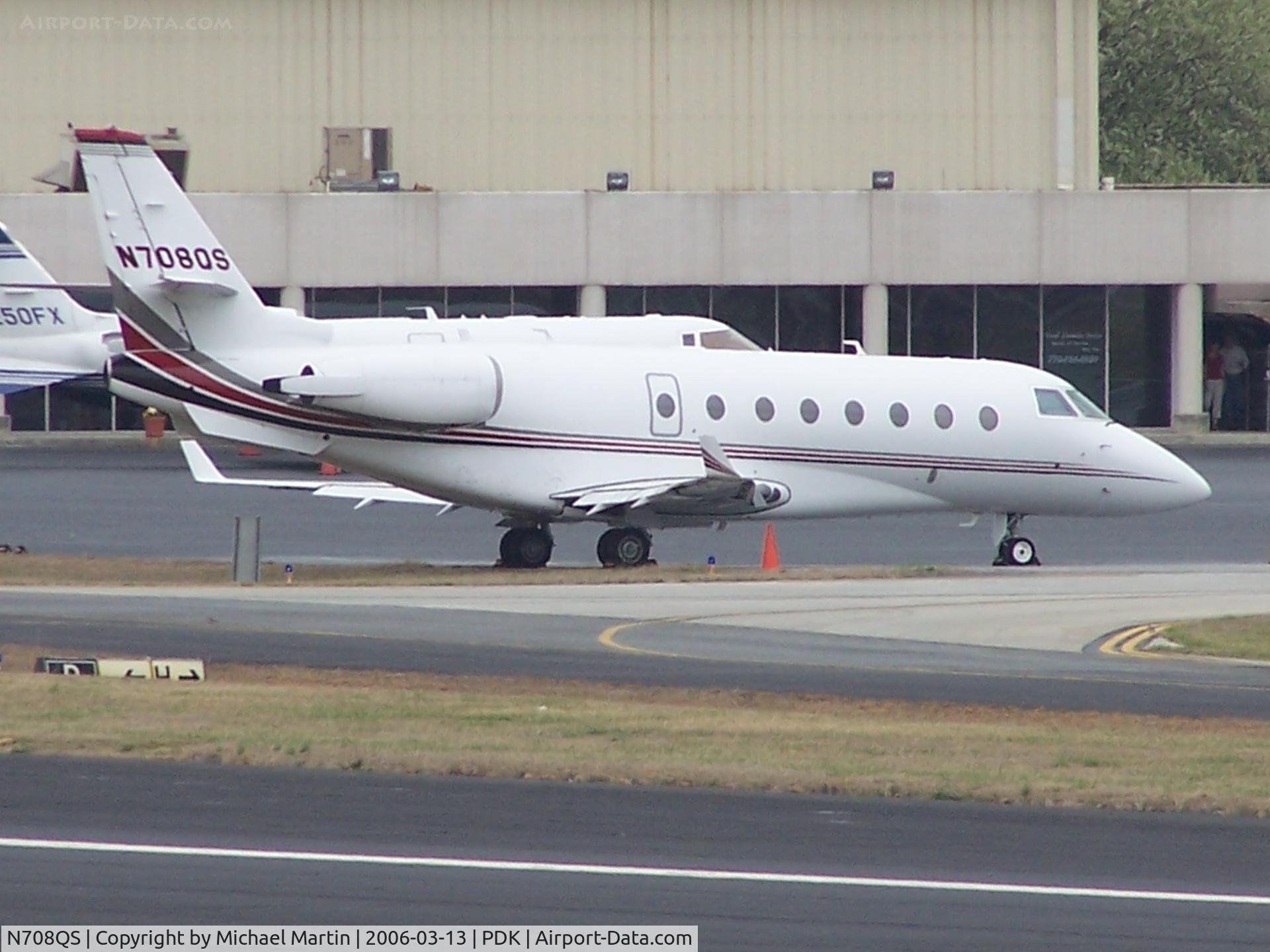 N708QS, 2002 Israel Aircraft Industries Gulfstream 200 C/N 069, Tied down @ Signature Flight Services