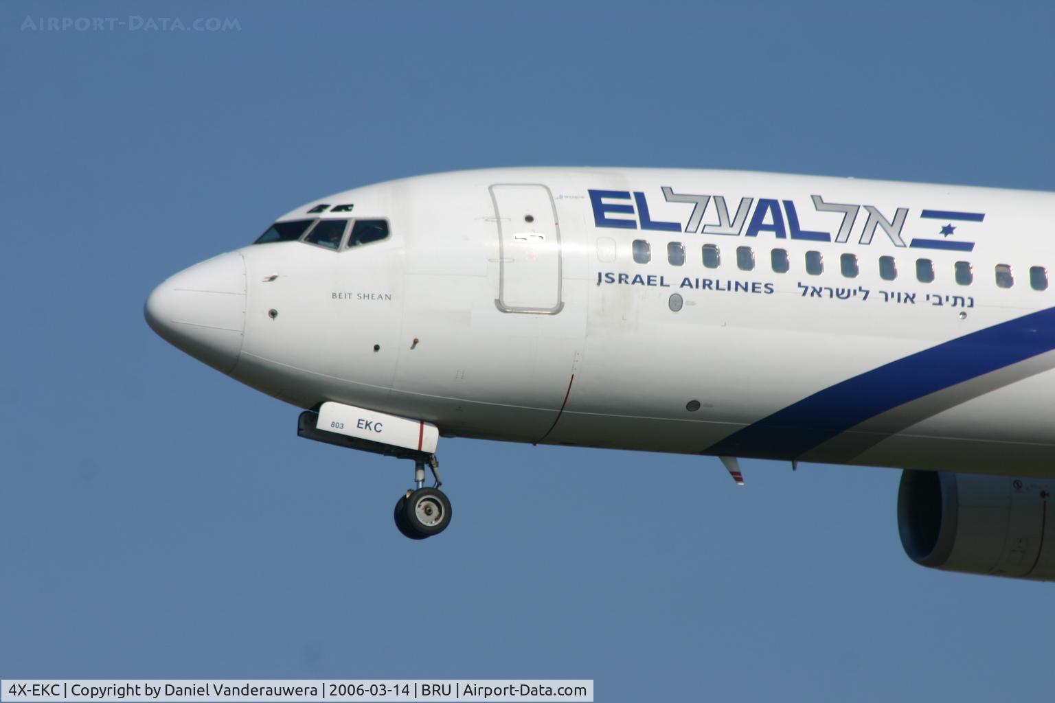4X-EKC, 1999 Boeing 737-858 C/N 29959, arrival of flight LY331