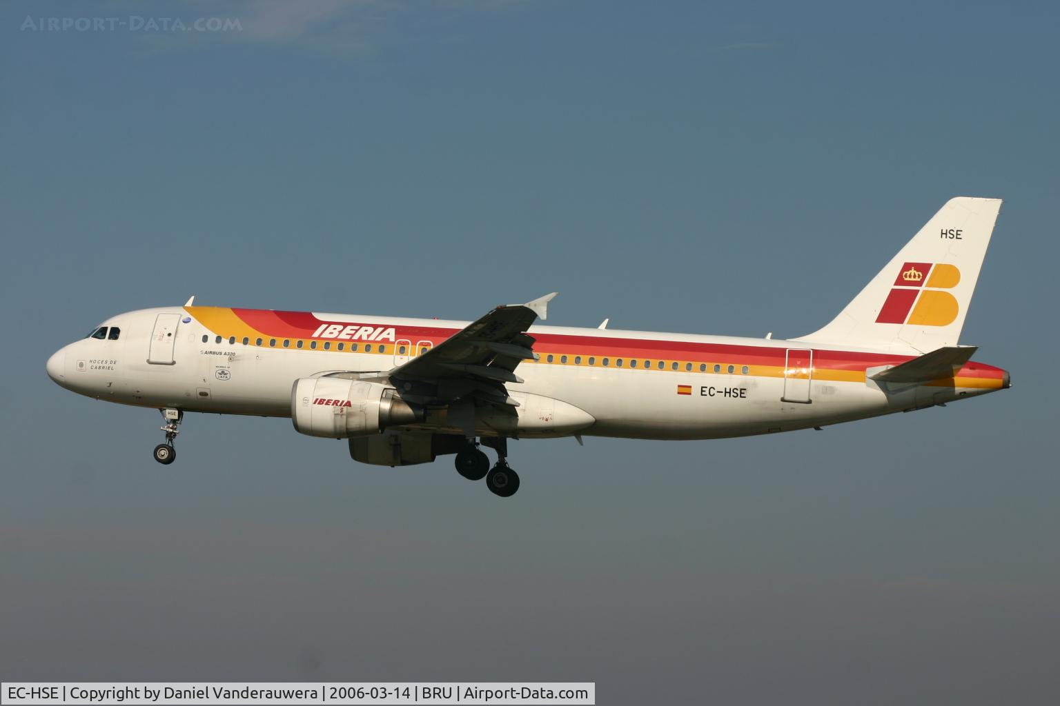 EC-HSE, 2000 Airbus A320-214 C/N 1229, arrival of HOCES DE CABRIEL
