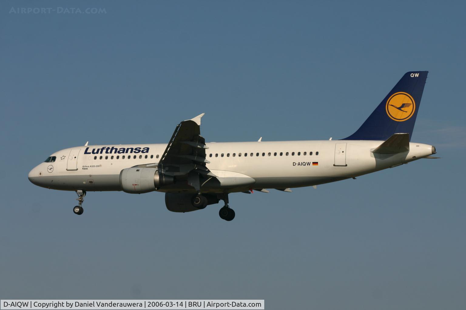 D-AIQW, 2000 Airbus A320-211 C/N 1367, arrival of KLEVE