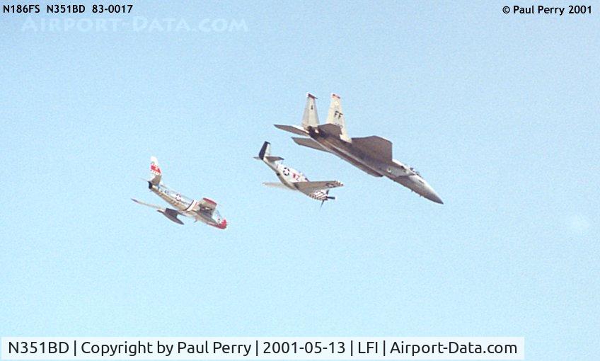 N351BD, 1944 North American F-51D Mustang C/N 44-85634, Big Beautiful Doll leads the three ship Heritage just before the break