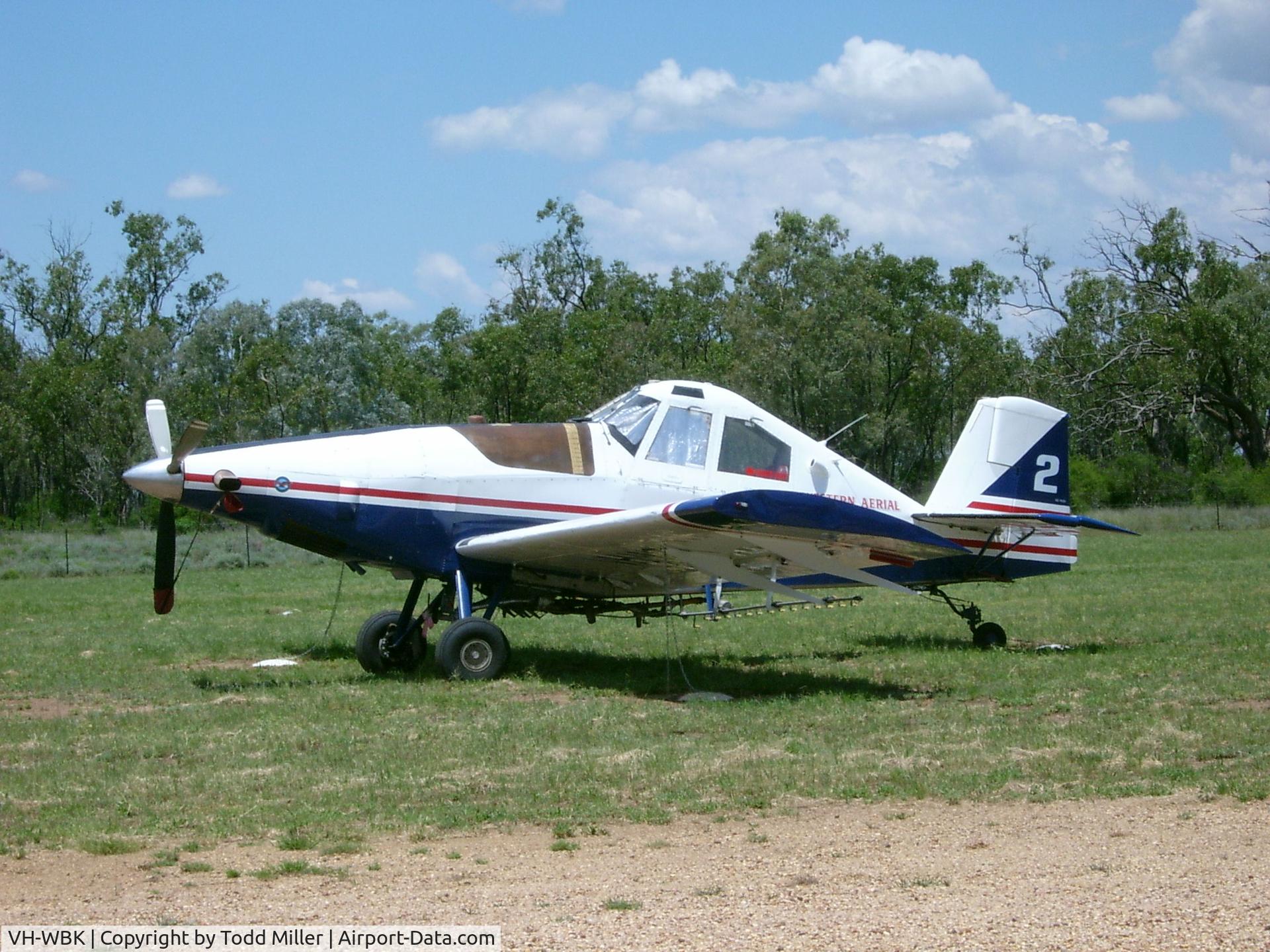 VH-WBK, 1987 Ayres S2R-T15 Thrush C/N T15-021DC, VH-WBK at Colmlee airstrip N.S.W.