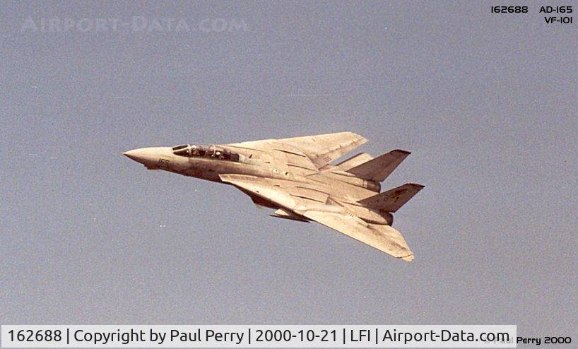 162688, Grumman F-14A Tomcat C/N 534, Pulling hard for the Air Force crowd.  She had vortices streaming from the hinge joints.  I miss the old Cat already!