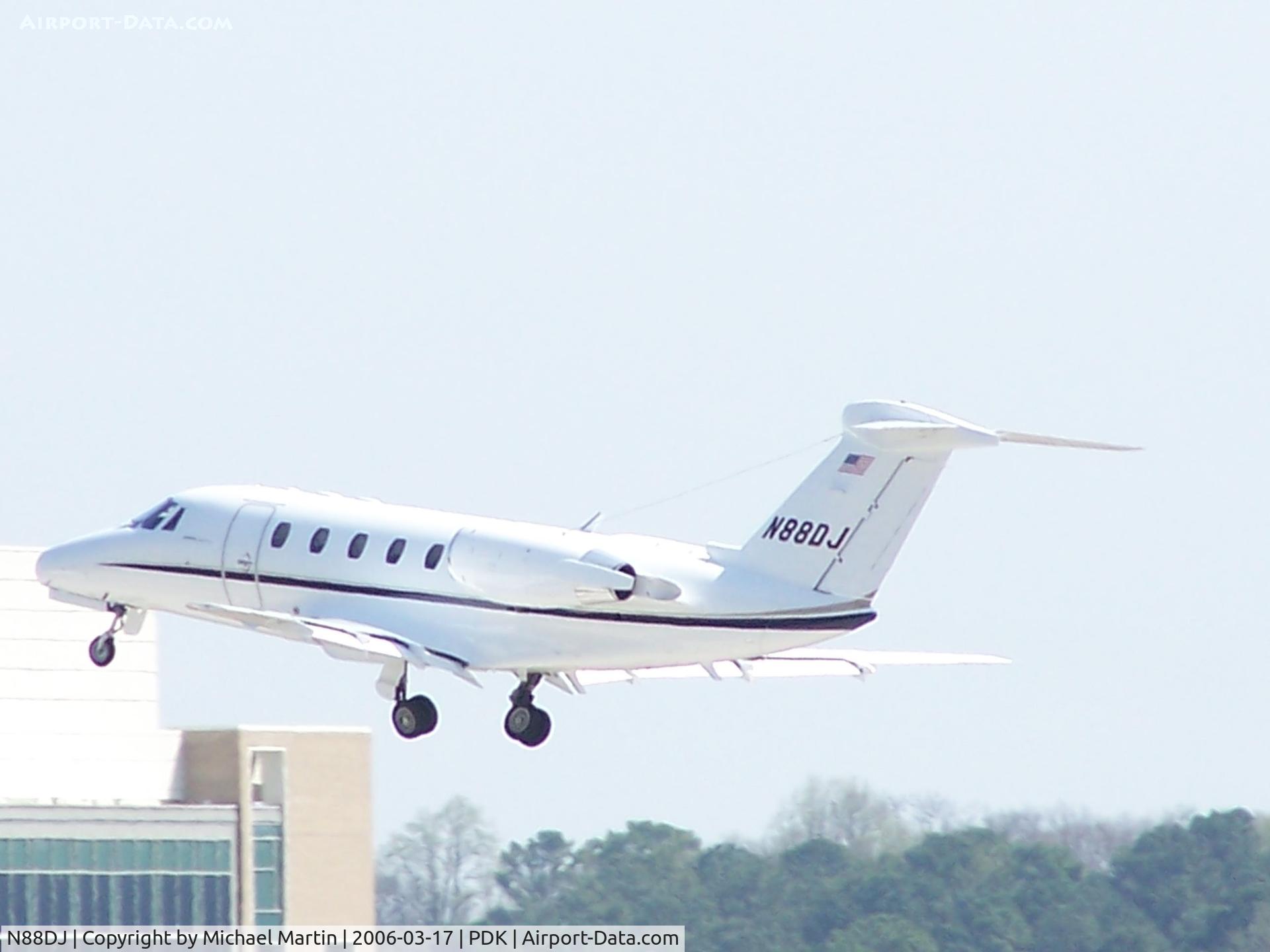 N88DJ, 1989 Cessna 650 Citation III C/N 650-0167, Departing PDK enroute to 4A7 with racer Dale Jarrett