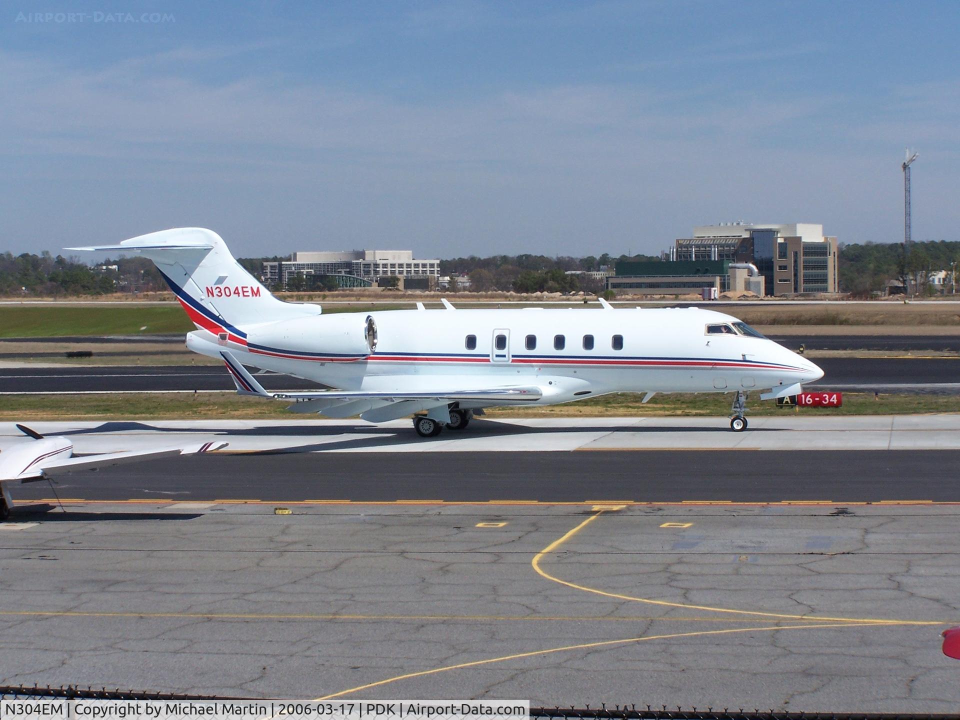 N304EM, 2005 Bombardier Challenger 300 (BD-100-1A10) C/N 20077, Exxon/Mobile visiting Atlanta