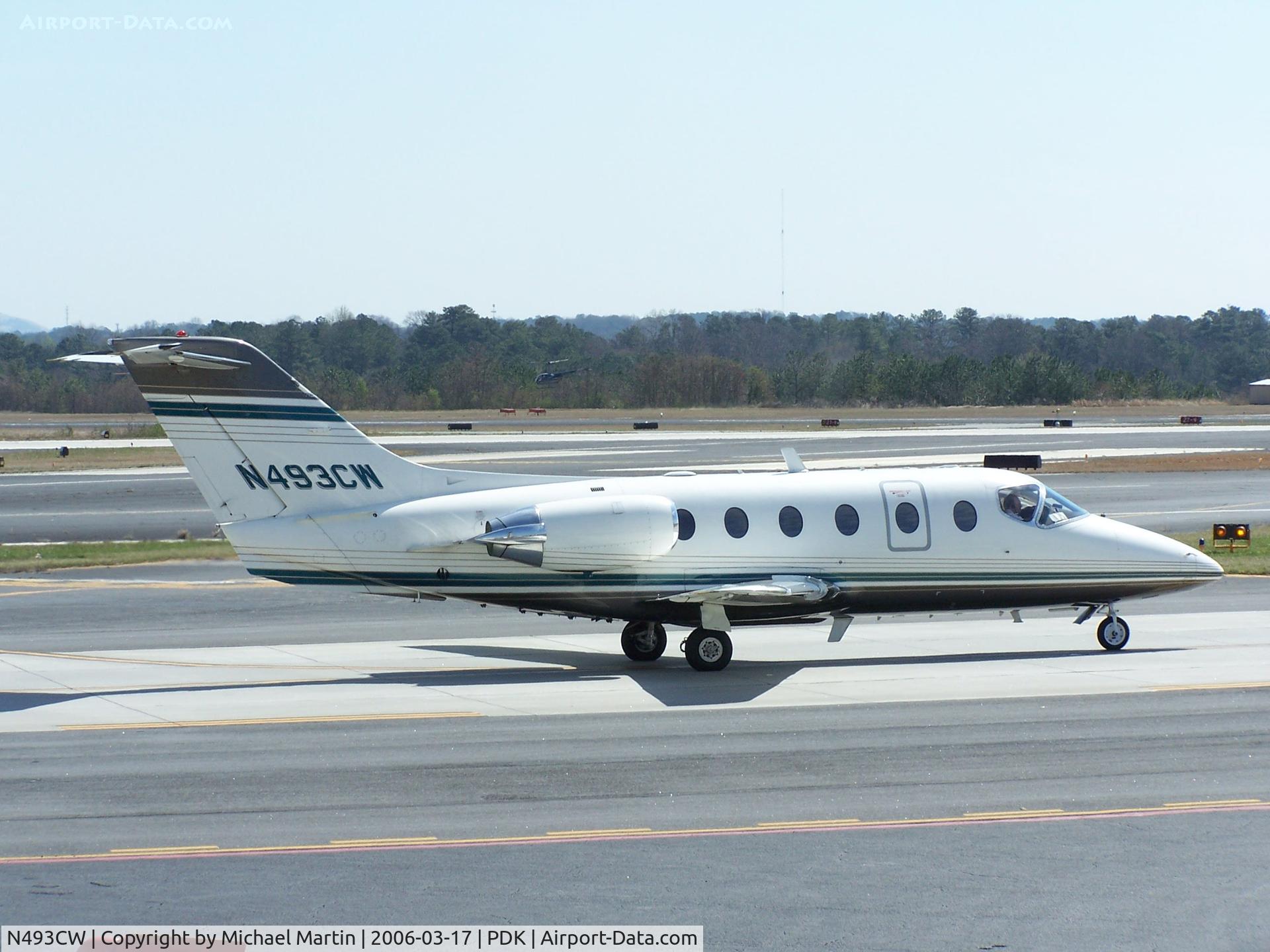 N493CW, 1994 Beech 400A Beechjet C/N RK-93, Taxing to Runway 20R