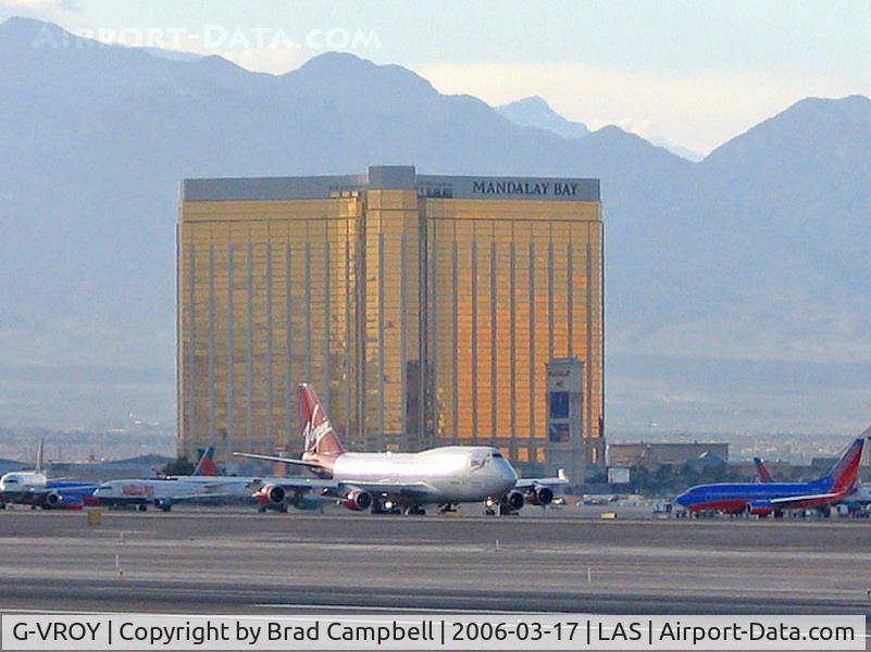 G-VROY, 2001 Boeing 747-443 C/N 32340, Virgin Atlantic (G-VROY) / 2001 Boeing Company BOEING 747-443 / Preparing for an evening cruise in front of Mandalay Bay.