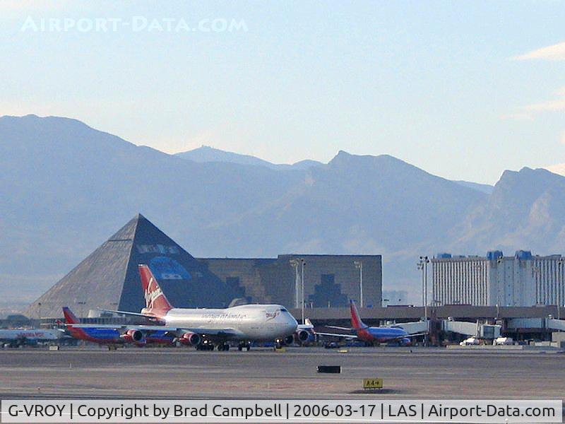 G-VROY, 2001 Boeing 747-443 C/N 32340, Virgin Atlantic (G-VROY) / 2001 Boeing Company BOEING 747-443 / Moving in front of Luxor and Excalibur.