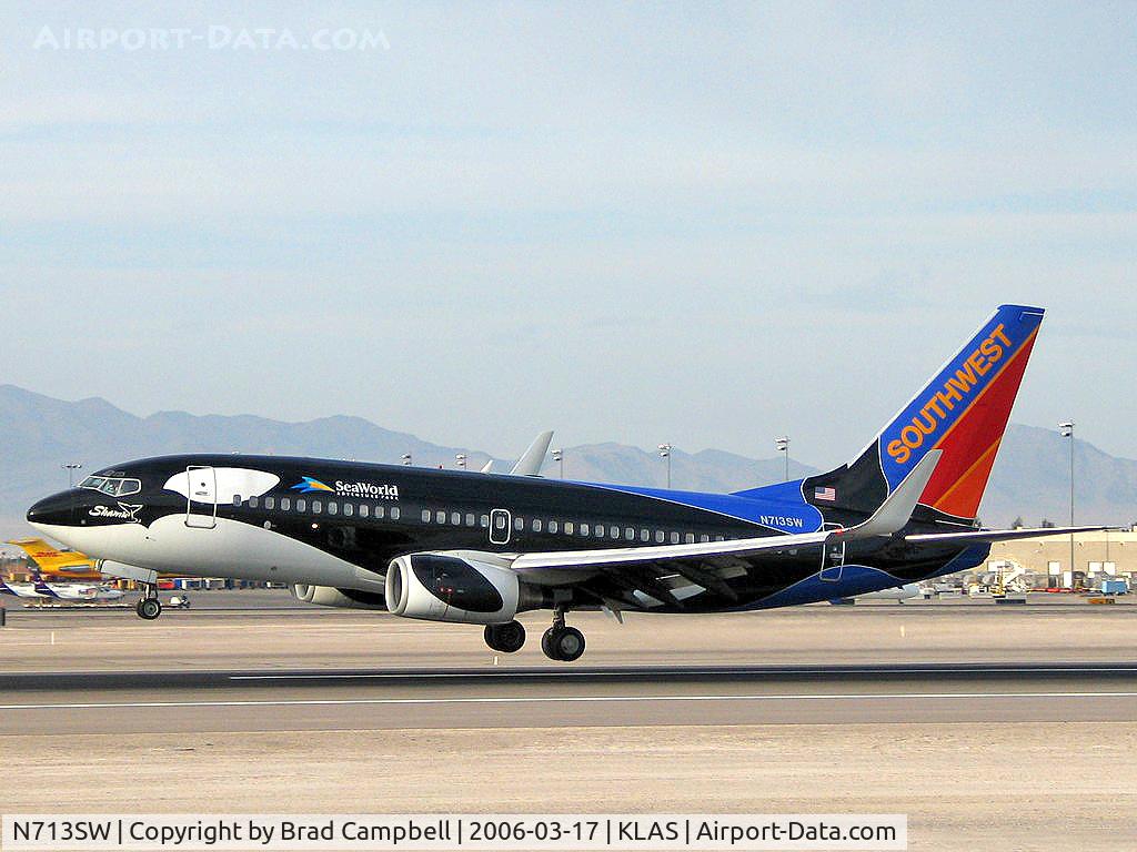 N713SW, 1998 Boeing 737-7H4 C/N 27847, Southwest Airlines - 'Shamu' /  Boeing 737-7H4