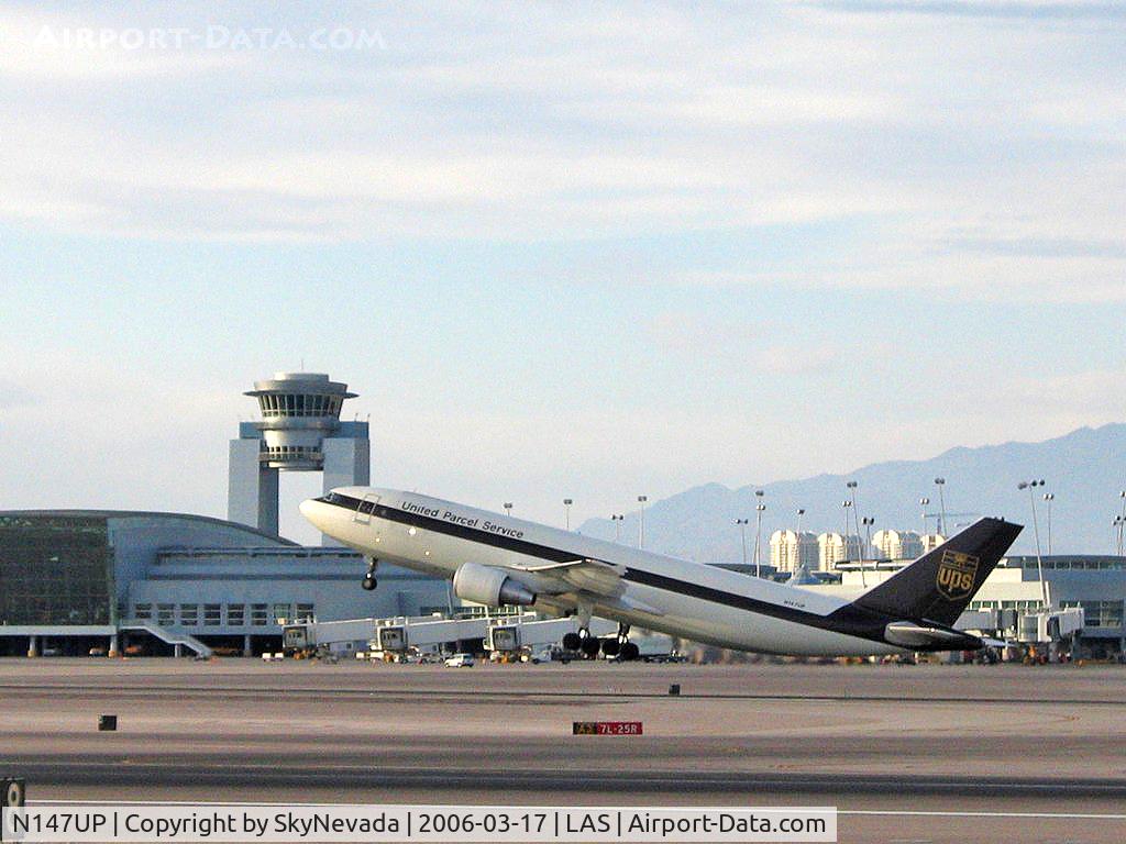 N147UP, 2003 Airbus A300F4-622R C/N 830, United Parcel Service - UPS / I was not quite ready for this delivery!