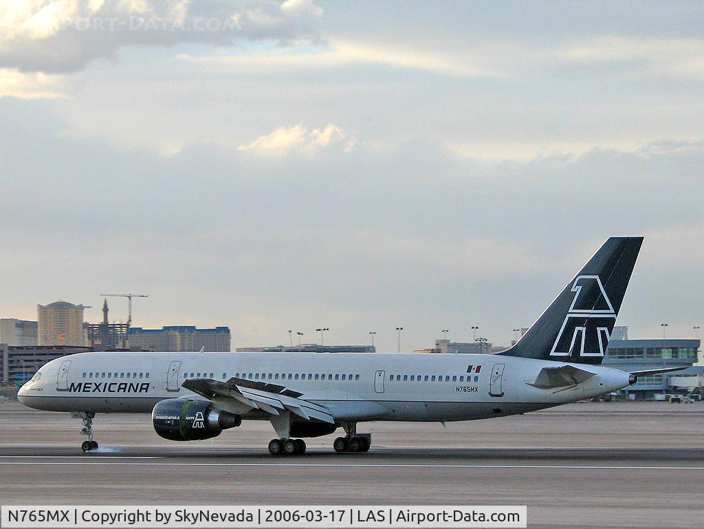 N765MX, 2001 Boeing 757-2Q8 C/N 30044, Mexicana Airlines / Boeing 757-2Q8 / Front tire scrub