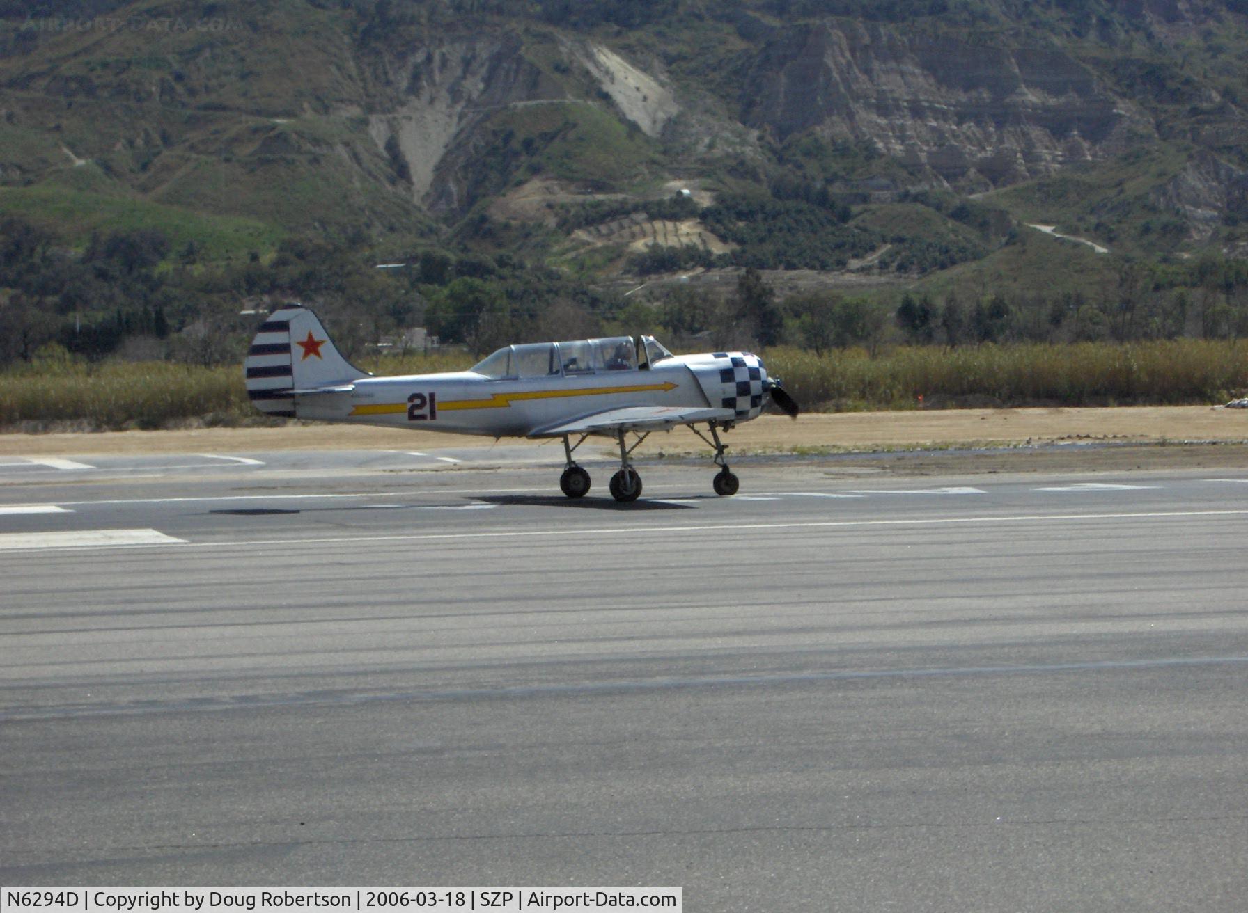 N6294D, 1983 Yakovlev Yak-52 C/N 833611, 1983 Yakovlev YAK 52, Vedeneev (Ivchenko) M-14P 360 Hp radial, landing Runway 22