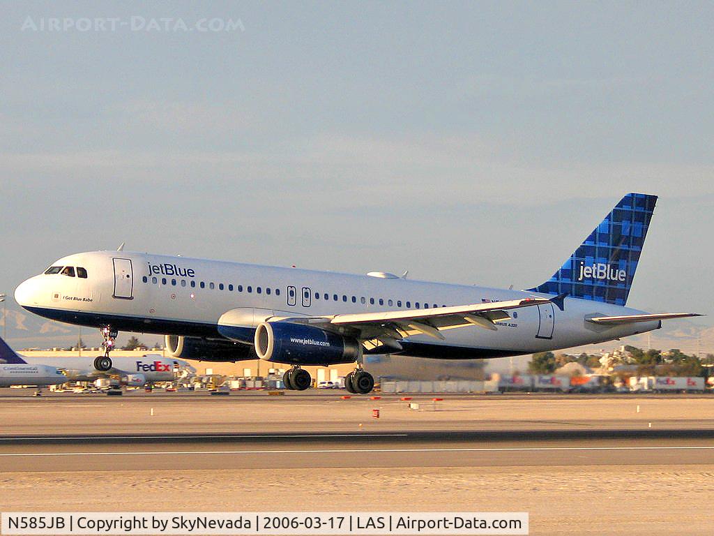 N585JB, 2004 Airbus A320-232 C/N 2159, jetBlue Airways - 'I Got Blue Babe' /  Airbus A320-232