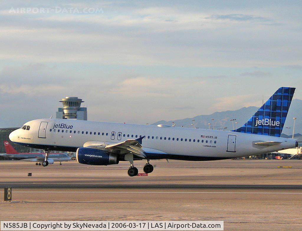 N585JB, 2004 Airbus A320-232 C/N 2159, jetBlue Airways - 'I Got Blue Babe' /  Airbus A320-232