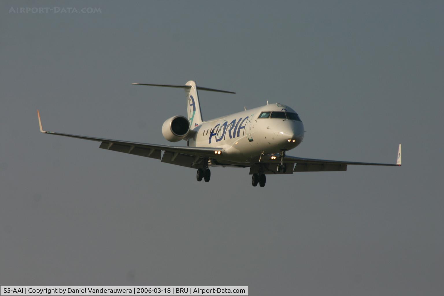 S5-AAI, 1998 Canadair CRJ-200LR (CL-600-2B19) C/N 7248, arrival of flight JP376