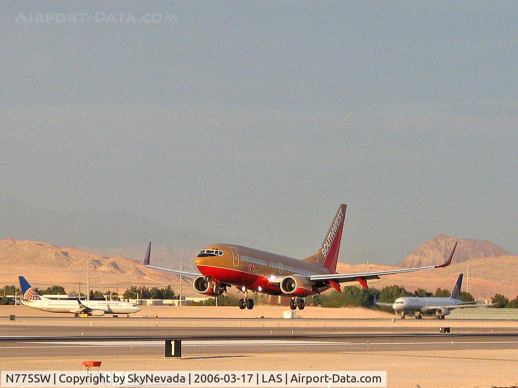 N775SW, 2000 Boeing 737-7H4 C/N 30590, Southwest Airlines /  Boeing 737-7H4