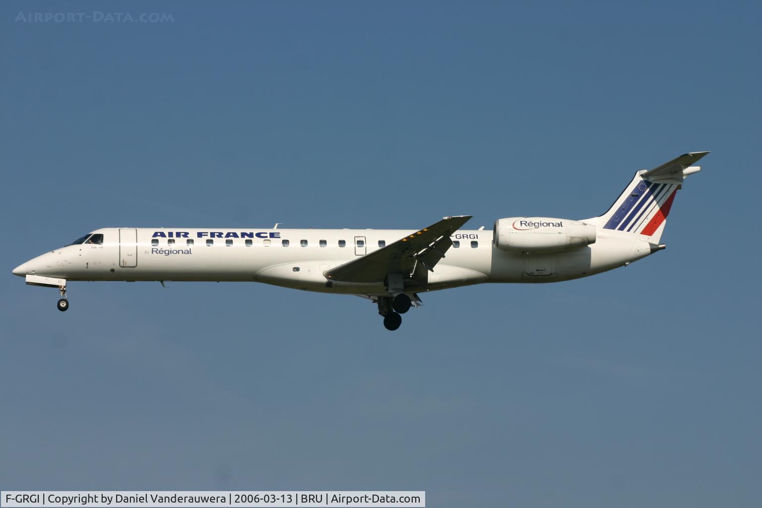 F-GRGI, 1999 Embraer EMB-145EU (ERJ-145EU) C/N 145152, arrival of flight AF3210 from Clermont-Ferrand